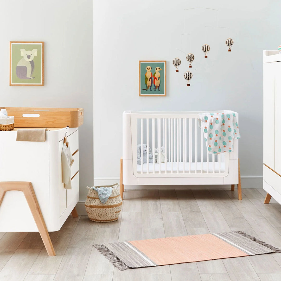 Hera Cot Bed Wooden Convertible Cot Bed Gaia Baby EU
