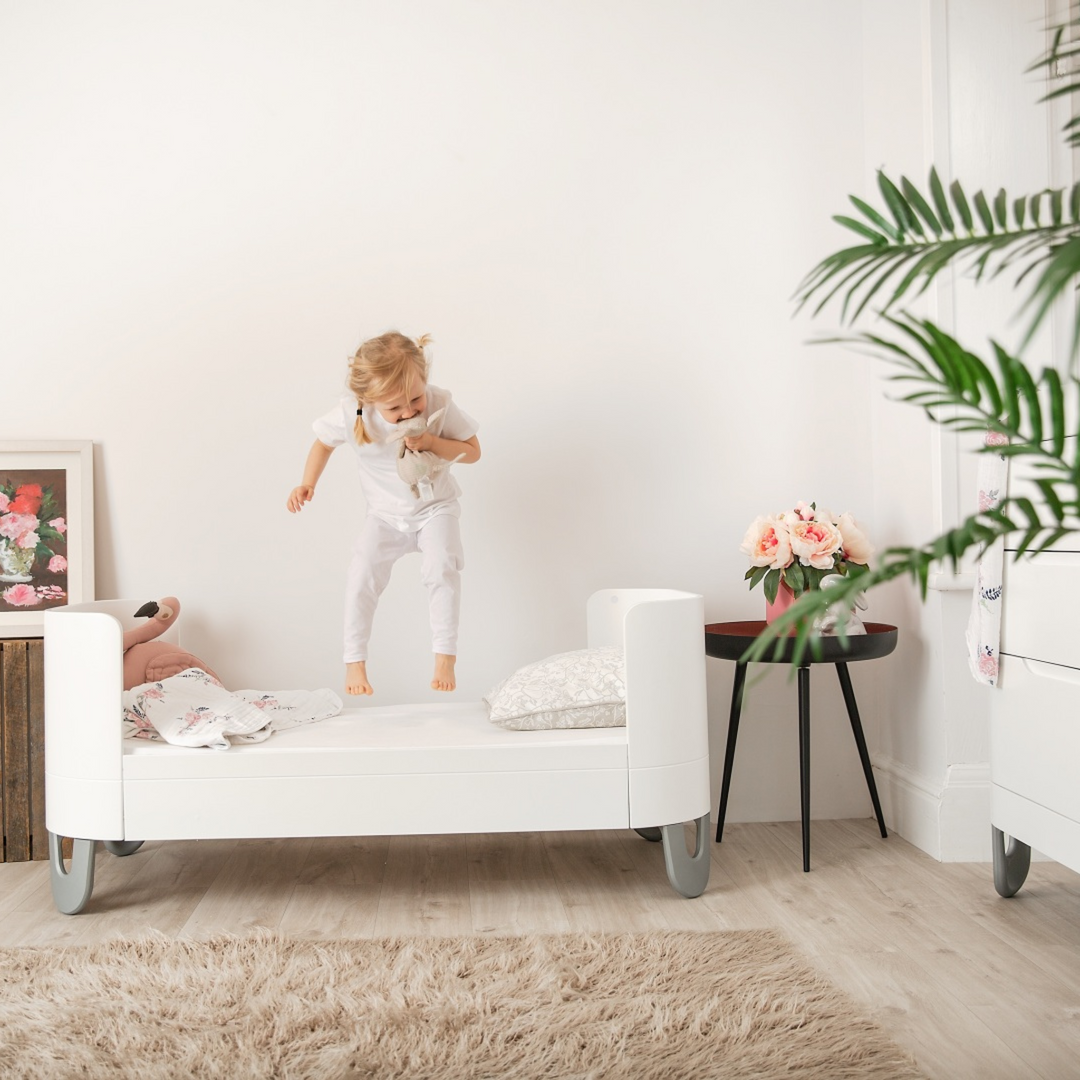 Serena Babybett + Minibett – Weiß | Natürlich
