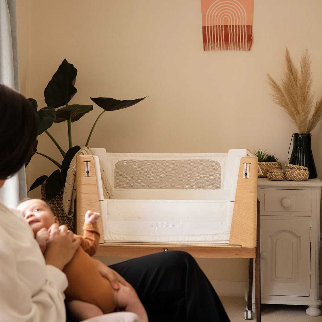 Hera Bedside Crib Natural Ash Walnut