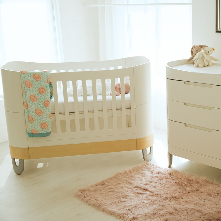 Serena Cot Bed + Mini Cot