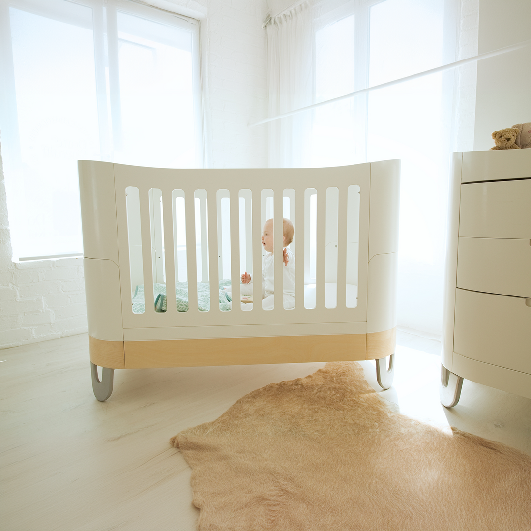 Serena Cot Bed + Mini Cot