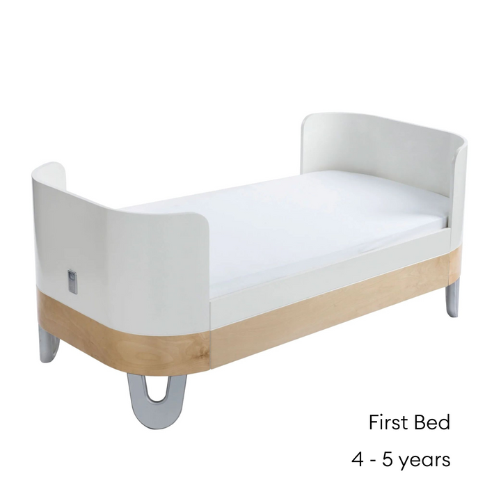 Serena Cot Bed + Mini Cot