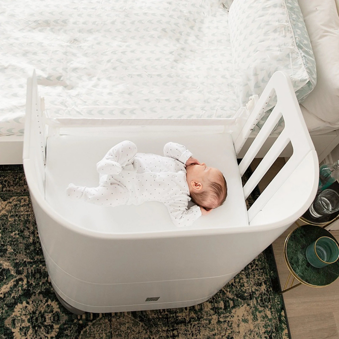 Serena lit bébé + lit de chevet ensemble de chambre | 2 pièces